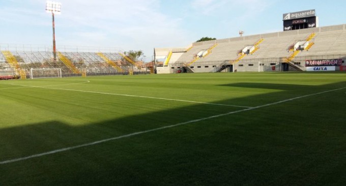 Brasil tenta liberar estádio até quarta