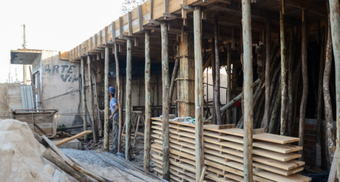 VIRGÍLIO COSTA : Nova Unidade de Saúde está com as paredes construídas