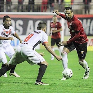 Wagner participou ativamente do jogo e foi um dos destaques da equipe