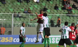 Diferença está na defesa : Nas 11 primeiras rodadas, Brasil sofreu mais seis gols do que em 2016