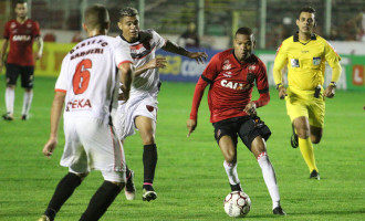 SUBIR NA TABELA : Vitória para se aproximar do G-4