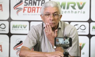 Givanildo assume Santa e abre exceção sobre salário