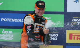 VELOCIDADE : Robe avista título brasileiro