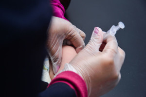 As vacinas continuam disponíveis à população nas unidades de saúde, até terminar. Os casos registrados foram de Influenza A/H3N2 e Influenza B