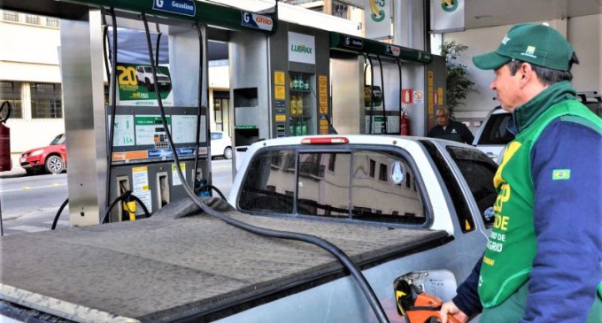 Preço da gasolina tem variação de 8,39% nos postos locais