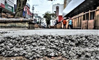 CALÇADÃO : Obras continuam paralisadas e outra empresa pode ser chamada