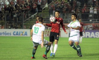 Brasil erra demais e sofre derrota na Baixada