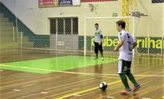 FUTSAL : Brilhante sedia jogos do Estadual Sub-17