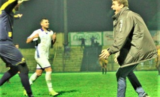 SHOW DO XUXA : Vitória chega nos acréscimos