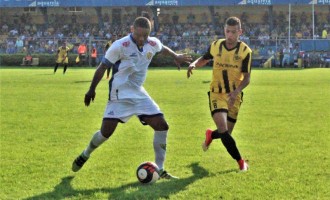 HORRÍVEL! Pelotas se supera na ruindade