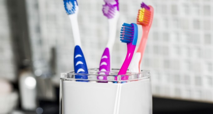 Saiba como escolher o modelo ideal de escova de dente