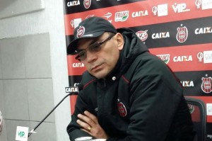 Clemer está a perigo no cargo: cinco jogos sem vencer Foto: Carlos Insaurriaga/Assessoria GEB  