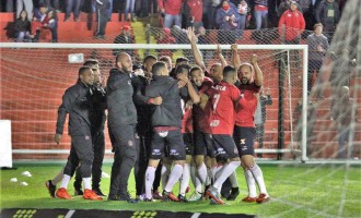 BRASIL : Ataque falha na reta de chegada