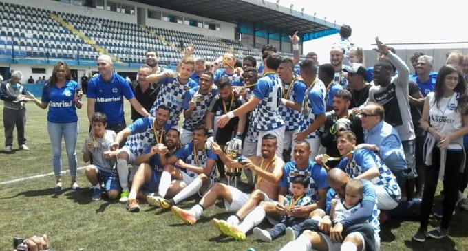 NA COPINHA : A taça é do Zequinha