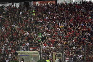 9.414 rubro-negros estavam presentes no Bento Freitas para Brasil 2x0 Paraná. 