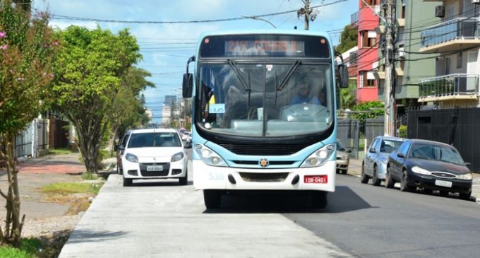 Sancionada a lei que autoriza táxis e vans escolares em corredores de ônibus