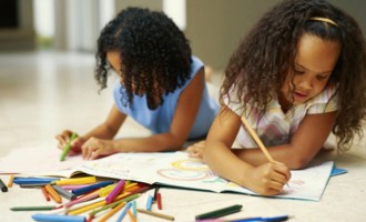 BRINCADEIRAS INFANTIS :  Arte e jogos no projeto “A rua é nossa”