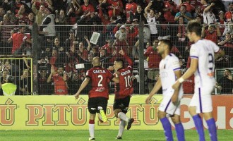 VITÓRIA DO ALÍVIO : Brasil vence o Paraná e diminui pressão