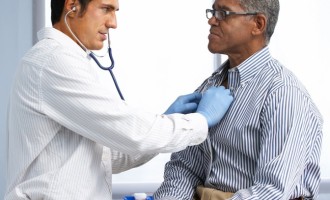 Depois dos 40 anos, homens devem consultar um urologista com regularidade