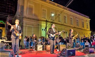 BEATLES DAY  : Para celebrar o som que embala gerações