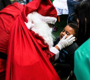 ALEGRIA de todos com a presença do Papai  Noel 