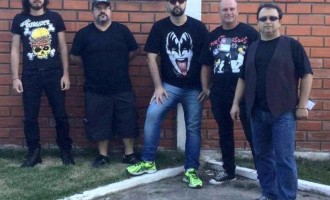 BEM BRASIL : Banda “Decibéiz”comemora 28 anos
