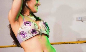 DANÇA DO VENTRE : Apresentações no “Jantar Árabe”