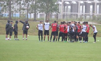 Clemer não terá espaço para experiência e precisa agilizar decisões