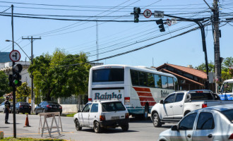 Praça 20 com Baltazar Brum ganha semáforo
