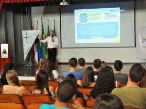 José Carlos Pereira Bachettini Júnior, ressaltou que a UCPel passou a ser a maior escola médica do Rio Grande Sul e atende mais de 115 mil pessoas por ano em todas as áreas da saúde. 