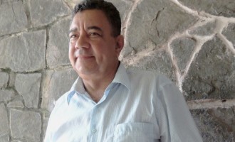 Show “Traje espacial” com Dudu Borba no Mercado