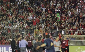 OUTRO PPCI  : Clube faz corrida contra o tempo para usar arquibancadas no domingo