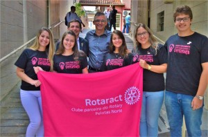 Grupo de jovens do Rotary desenvolve projetos na comunidade de Pelotas
