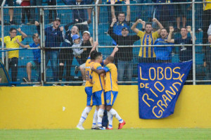 NA GOLEADA sobre o Santa Cruz, Jean Roberto marcou duas vezes (Foto: Tales Leal | AI ECP)