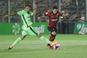 Mossoró enfrenta a marcação: Brasil teve bom volume de jogo, mas não conseguir vencer o Avenida Foto: Jonathan Silva/Assessoria GEB 