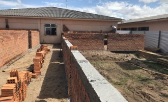 MÁRIO MENEGHETTI E PIRATININO DE ALMEIDA : Obras de ampliação de escolas avançam