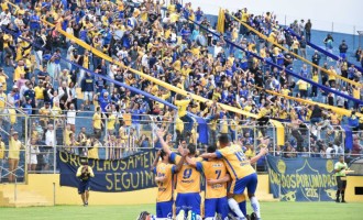 ACESSO : Pelotas bate  o Santa Cruz por 4 a 1 e  lidera isolado