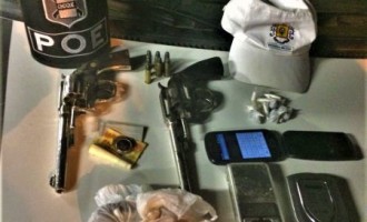 TRÁFICO : BM prende traficante e apreende drogas e armas no Barro Duro