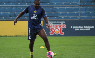 Pelotas enfrenta o lanterna Santa Cruz em jogo da 10ª rodada da fase classificatória da Divisão de Acesso