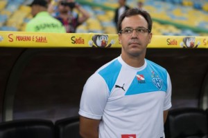 Dado Cavalcanti usa esquema pouco comum no Paysandu