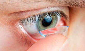 Anvisa proíbe lente de contato colorida