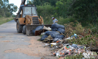 Secretaria de Serviços Urbanos retira lixões das ruas da cidade