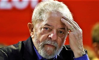 Moro manda prender Lula : Ex-presidente tem de se apresentar na Polícia Federal em Curitiba até às 17h de hoje – Juiz vedou o uso de algemas “em qualquer hipótese”.