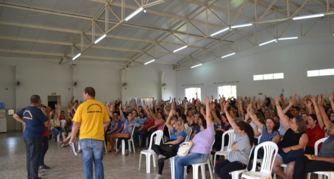 CAPÃO DO LEÃO : Municipários em estado de greve