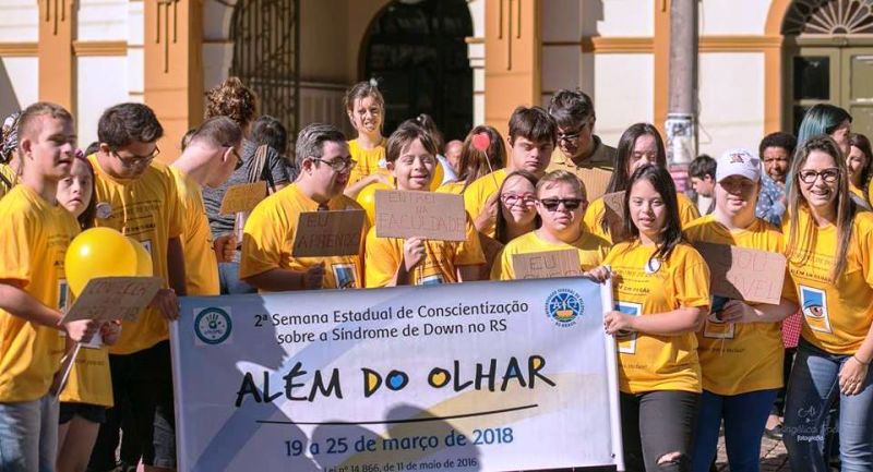 APADPel realizou caminhada na Semana de Conscientização em março