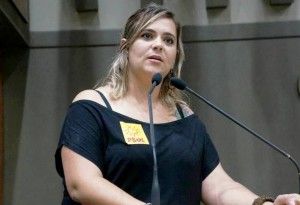 Vereadora Fernanda Miranda avalia o programa como privatização com risco de aumentos à população