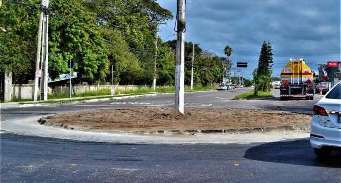 CIDADE : Rótula do Simões é asfaltada