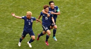 Japoneses comemoram gol contra Colômbia: expulsão relâmpago