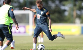 PREPARAÇÃO : Neymar será titular em Viena