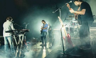 Turnê do Pink Floyd cover estará no Theatro Guarany